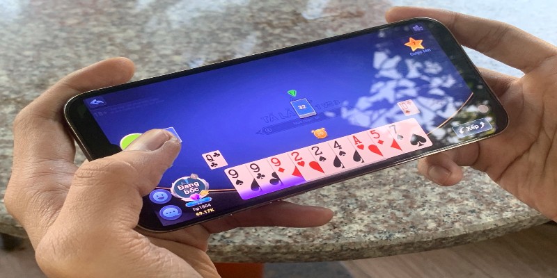 Tính năng bảo mật và hỗ trợ người chơi đảm bảo trải nghiệm an toàn, ổn định